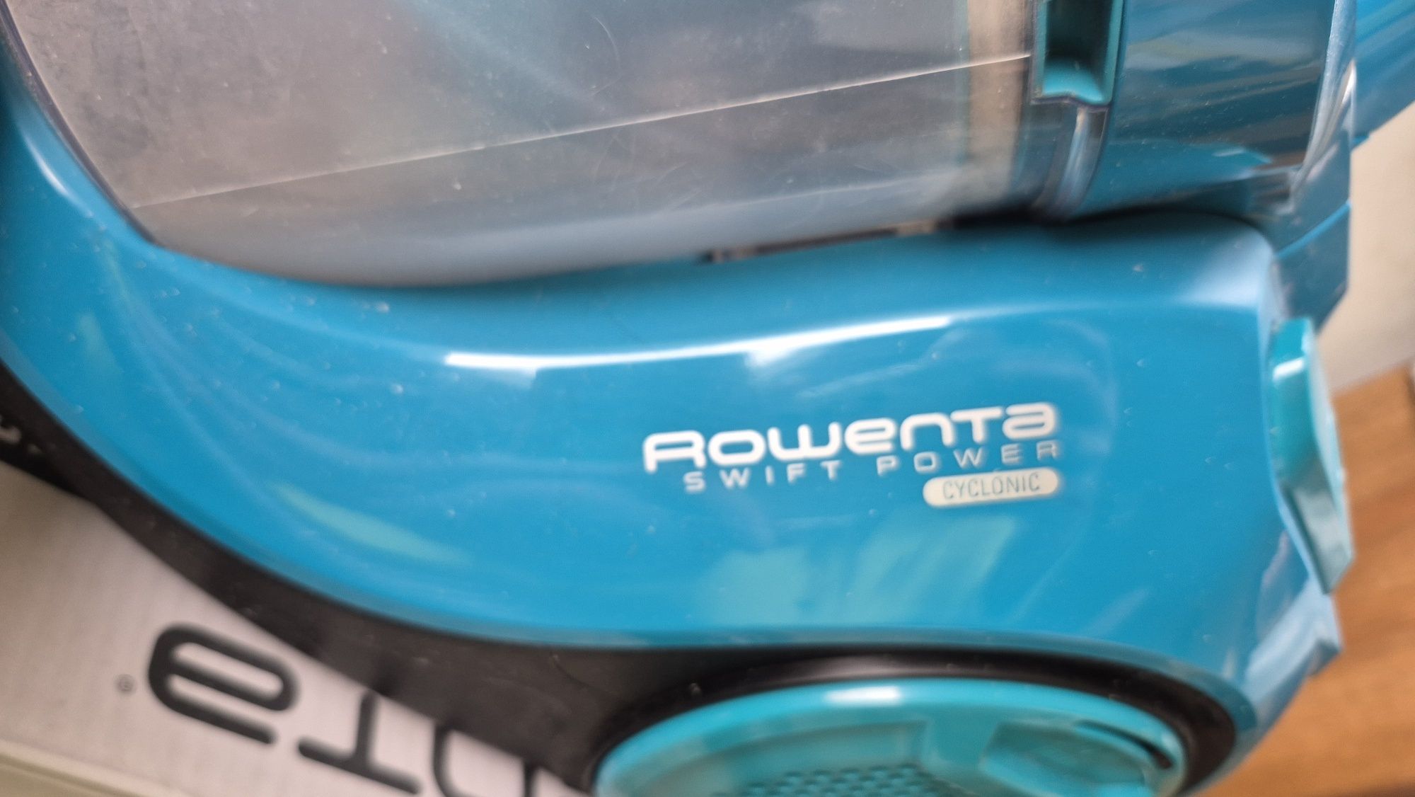 Прахосмукачка Rowenta Swift Power Cyclonic без торбички 750 W