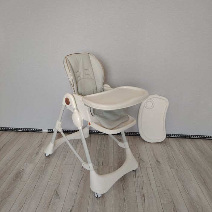 Продаю  детский стульчик в отличном состоянии