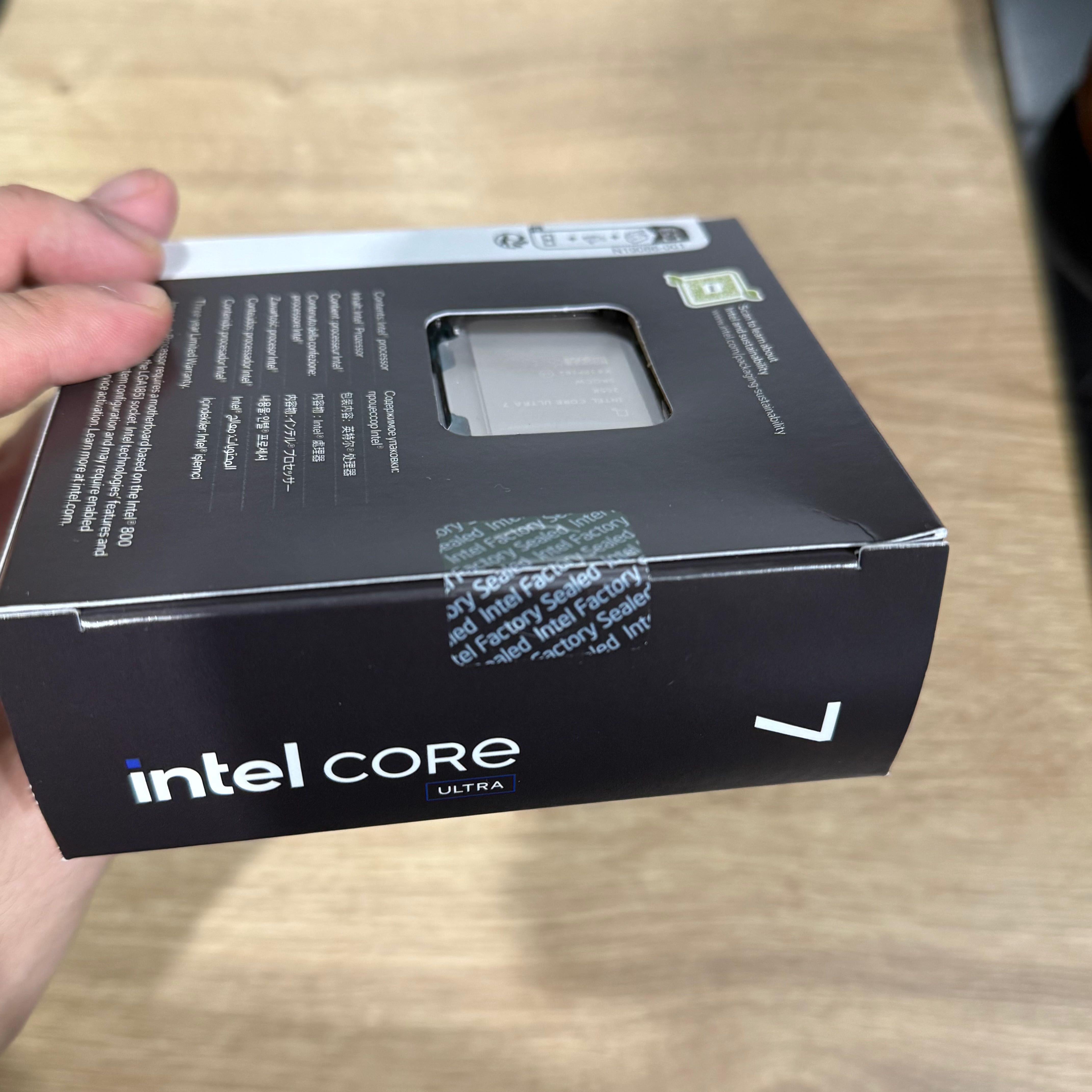 Новый процессор Intel core Ultra u7 265, в заводской упаковке.