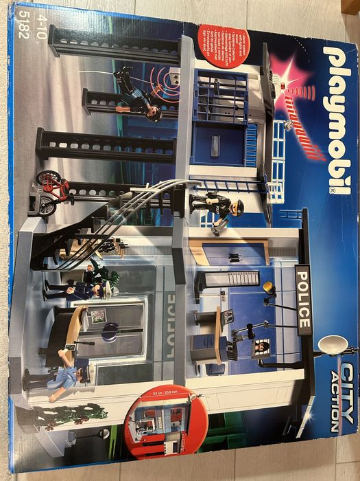 playmobil - sectie de politie cu inchisoare