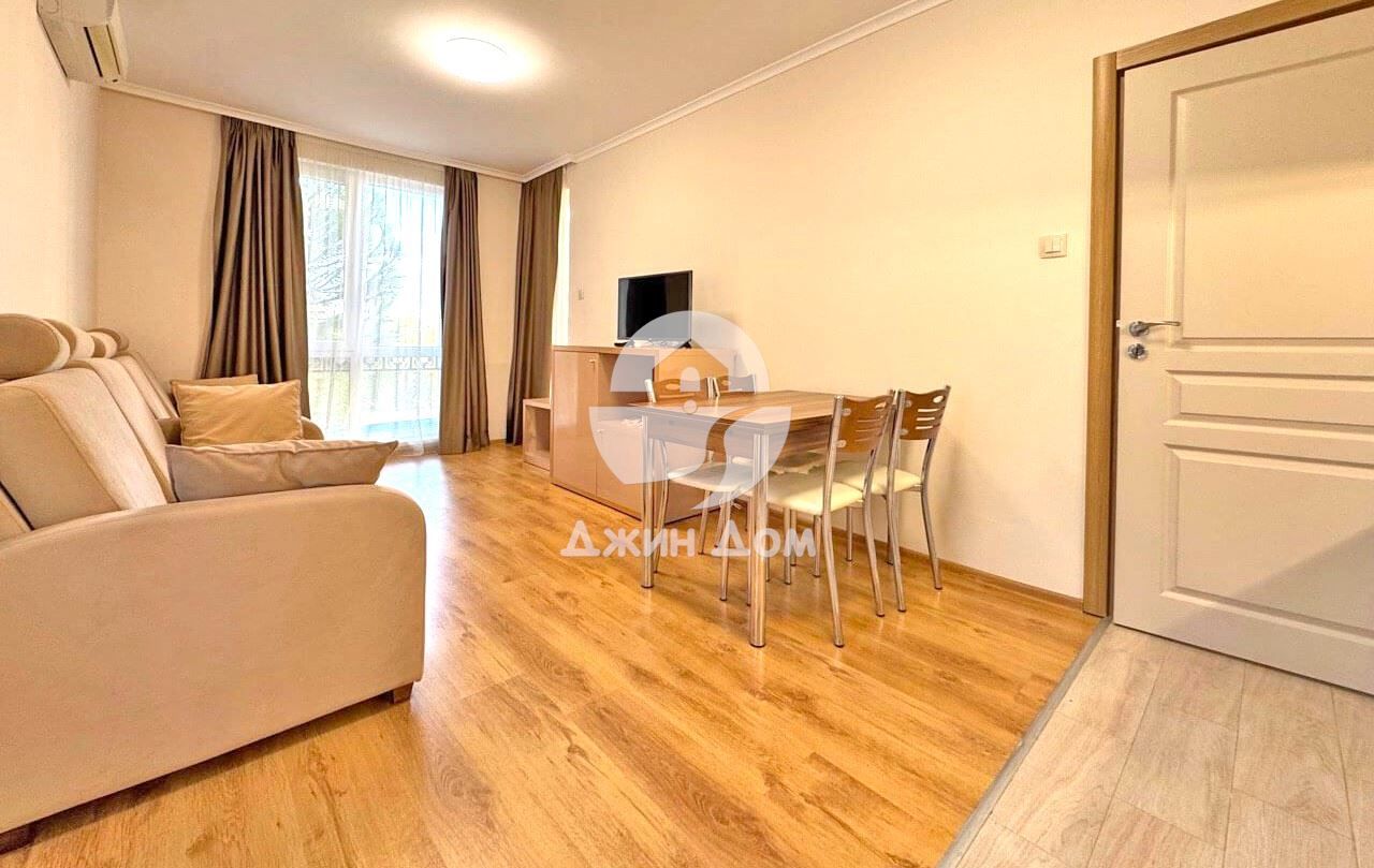 Продава се Тристаен апартамент в к.к. Слънчев бряг - 79 кв.м за 1235 €/кв.м - Снимка #2