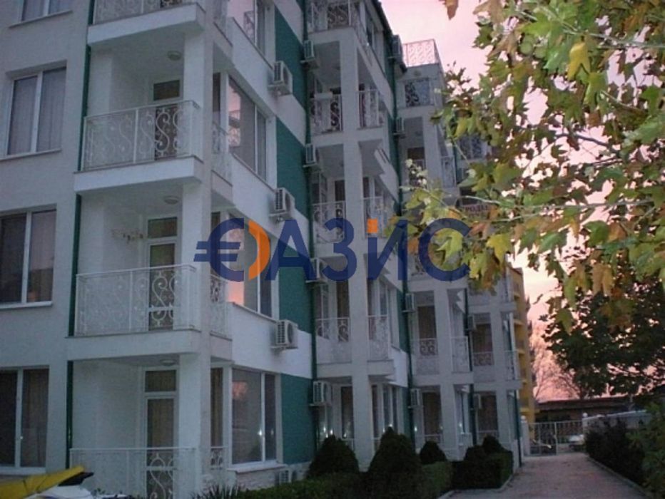 Студио в комплекс Лилия, в супер центъра на Слънчев Бряг, на 3 етаж,