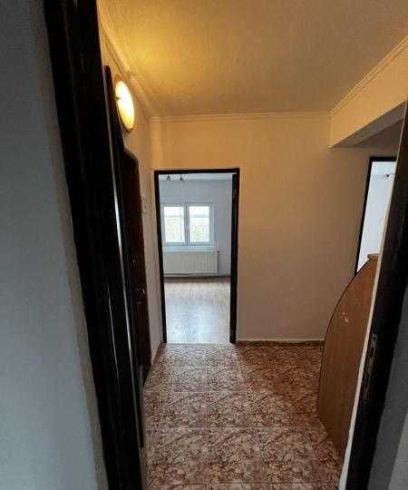 Vand apartament 3 camere 1 decembrie-Ilfov