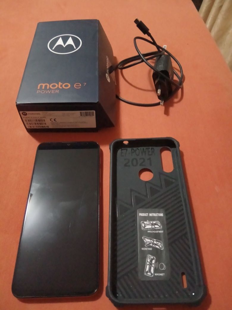 Vând Motorola E 7 Power