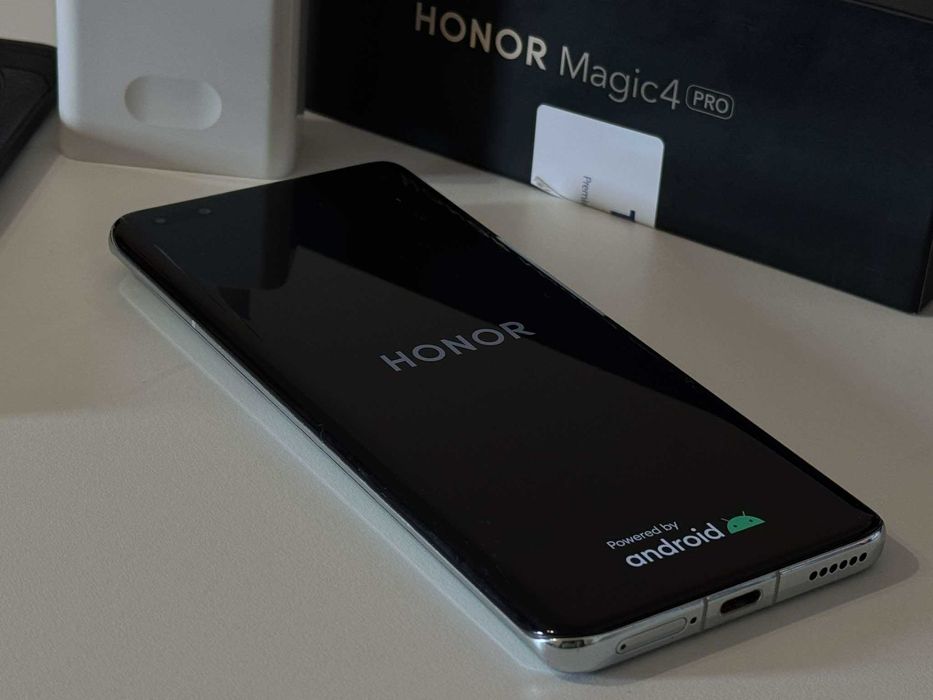 Бартер!Като НОВ! Honor Magic 4 Pro 8/256GB Cyan (Зелен) + 100W
