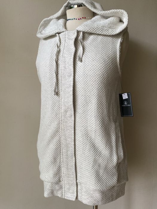 Грейка с качулка Volkom, с етикет