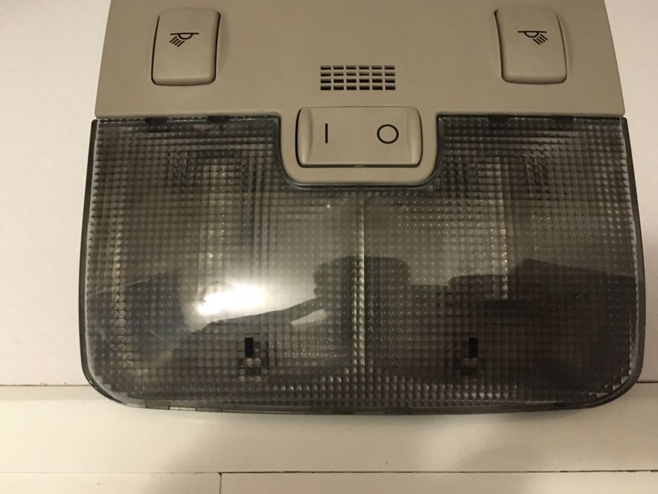 Plafoniera Lampa Plafon Fata Audi A4 B5 Facelift 8D0947111N