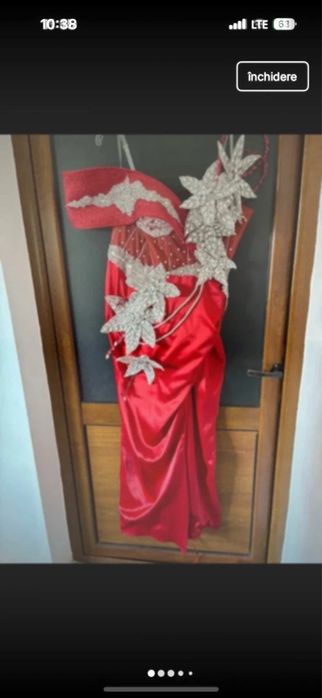Rochie lunga rosie