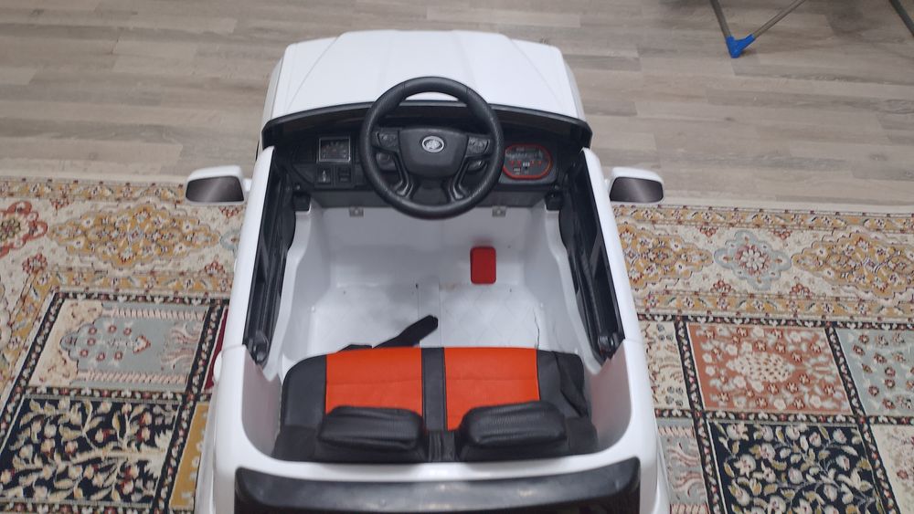 Машинка детская хорошая