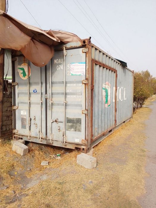 Konteyner. Uzunligi 6 metr 1000$
40 foiz remont qilingan