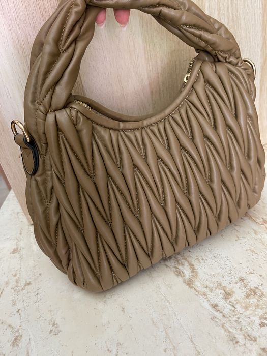 Miu Miu Wander чанта