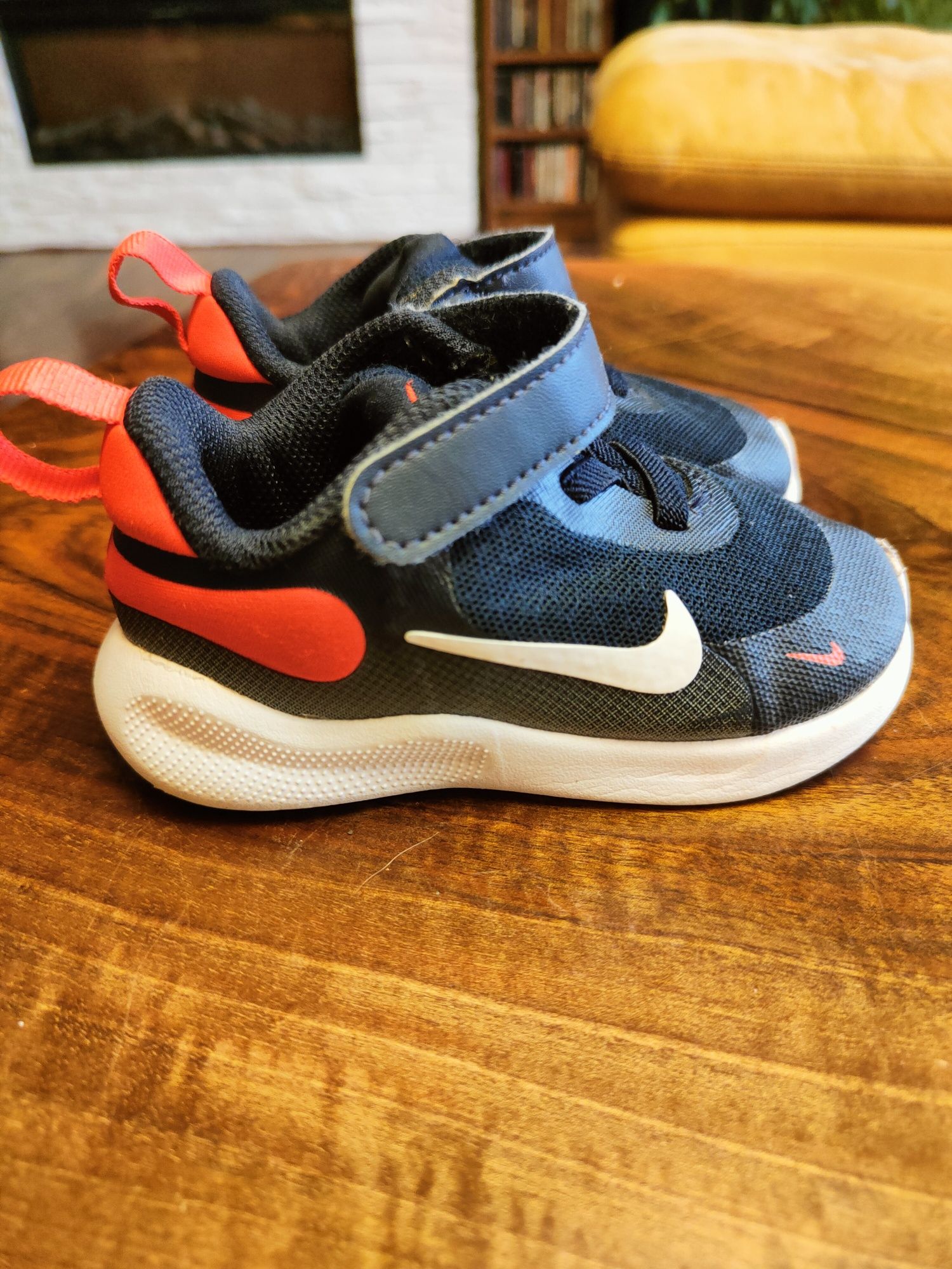 NIKE Бебешки маратонки за момче за 2-3 г. размер 22, UK 5.5, 12 см