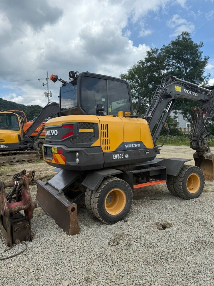 Продается Volvo EW60E pro 2020 йил