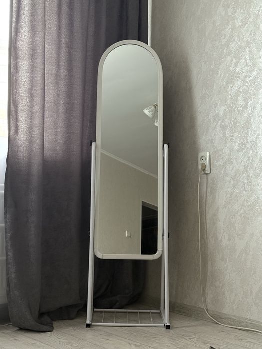 Продам зеркало в хорошем состоянии