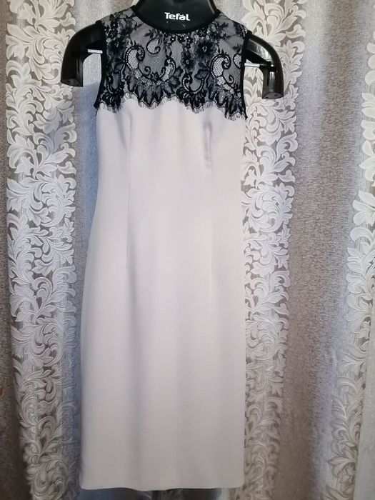 Продам платье-футляр