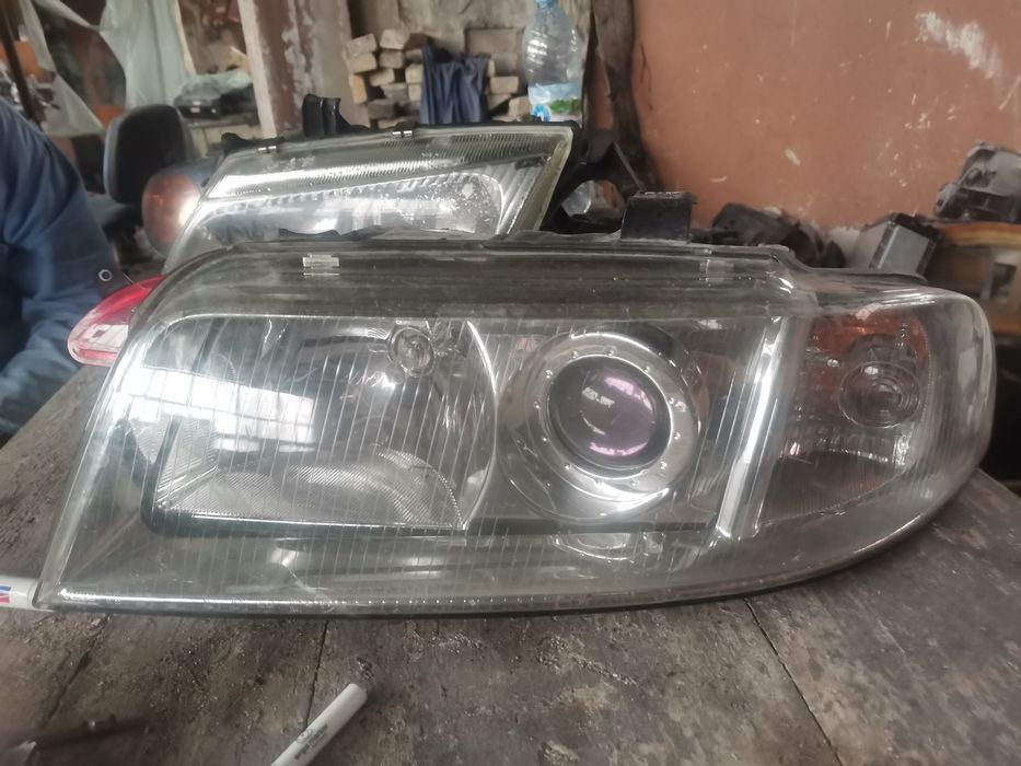 Оргинален Ляв фар за audi a4 b5