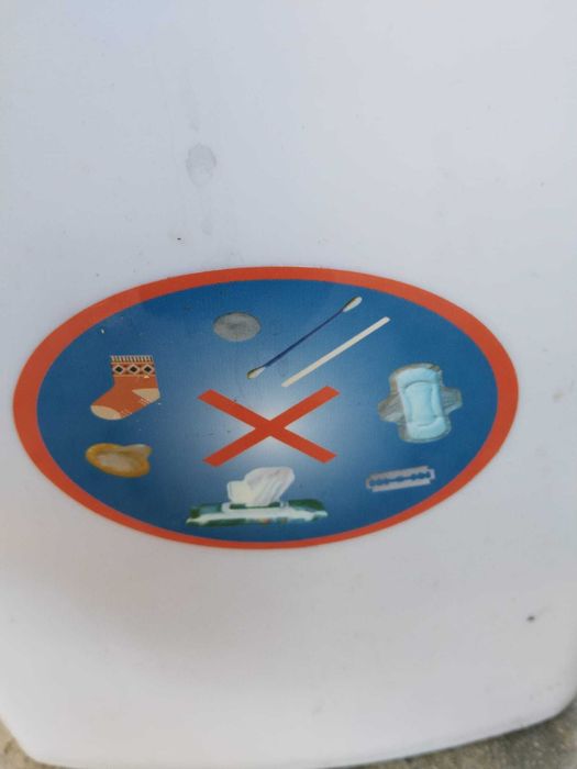 Помпа за тоалетна