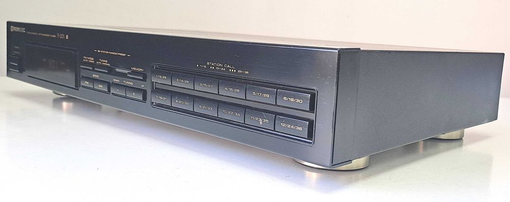 Pioneer F 201 muzica AM FM Made in UK muzica