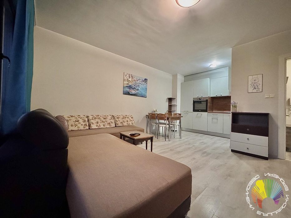 Дава се под наем Двустаен апартамент в Бургас, Лазур - 65 кв.м за 433.5 € - Снимка #1