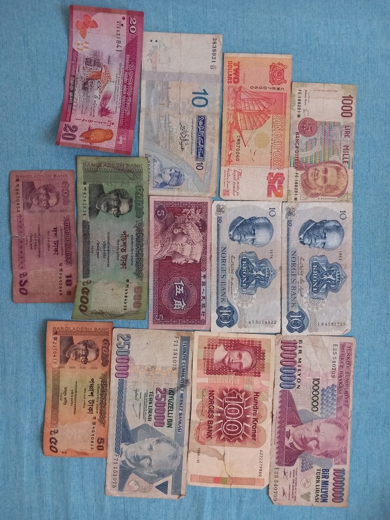 Colecție bancnote și monezi