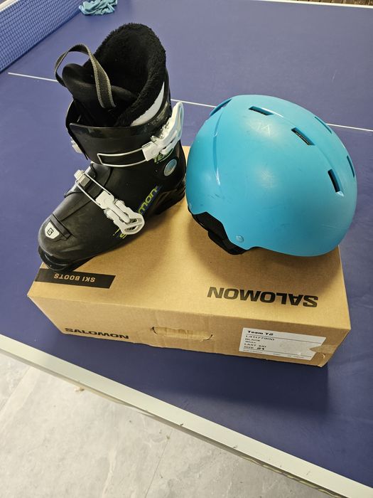 Clapari , casca si ski