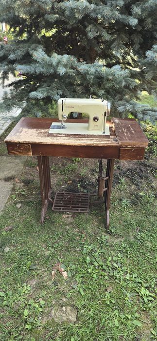 Masina de cusut iliana