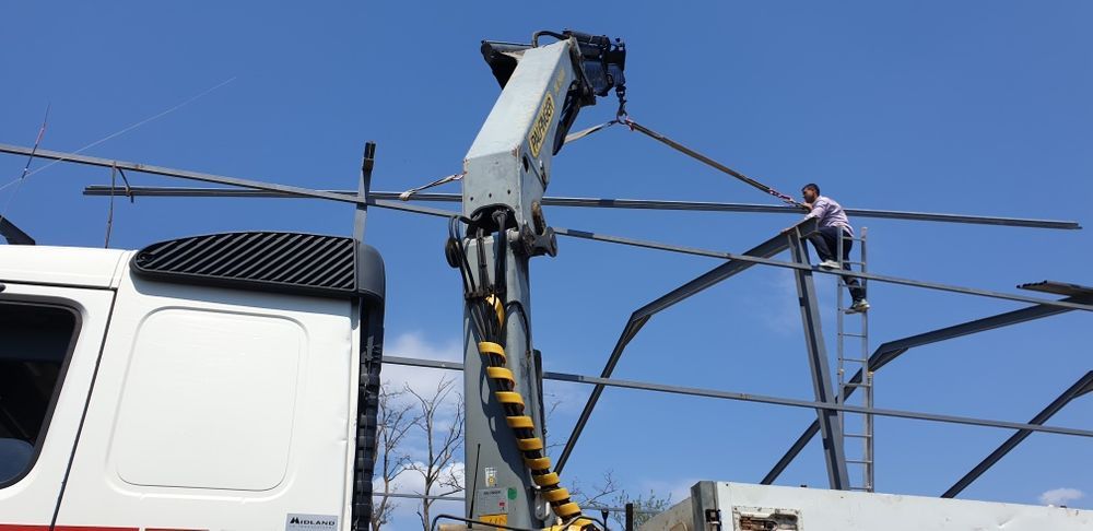 Vand hale metalice 11X11