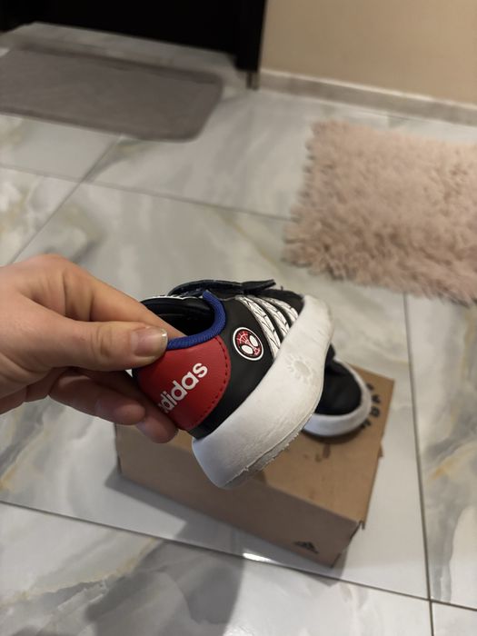 Детски обувки adidas