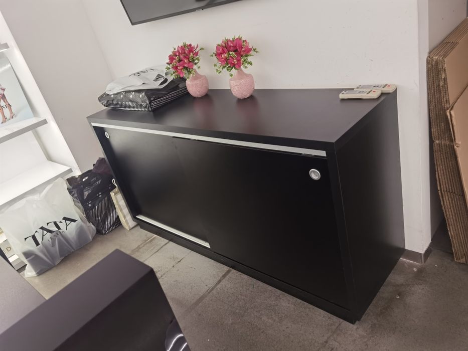 Шкаф за документи - офис