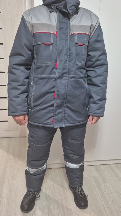 Спец одежда етік барлығы 40000т цена оканчательно етік 42.48-50одежда.