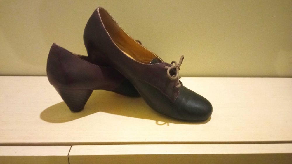 Дамски обувки с връзки №38