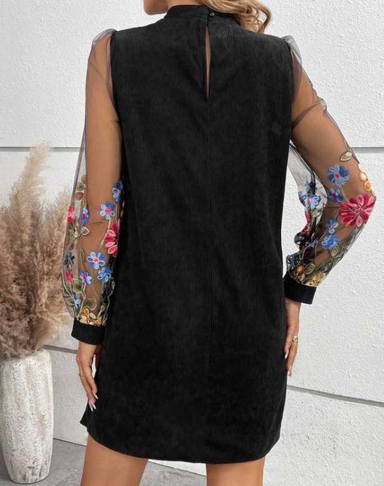 Продавам рокли С размер. Всяка по 25 лв.