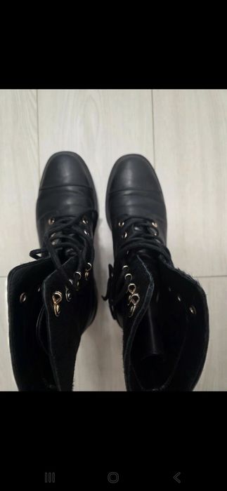 Ghete piele Massimo Dutti...le dau deoarece ma strang