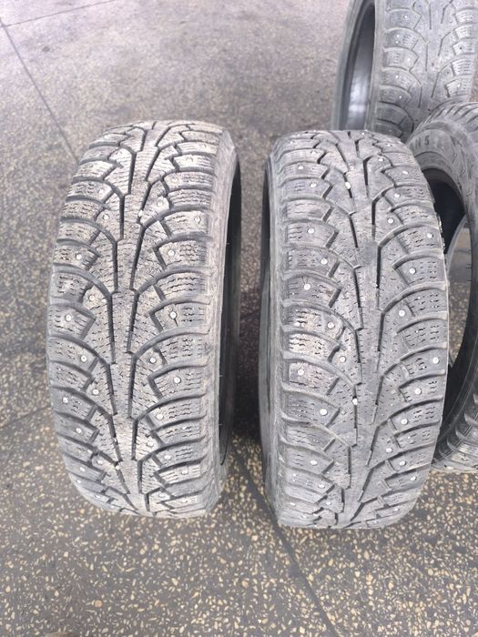продам комплект зимней резины 175/65. R14