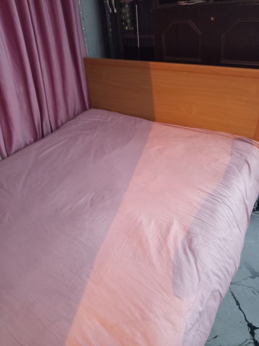 Здравствуйте продаю кравать двух спалку