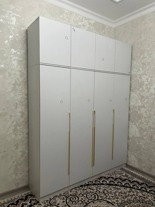 Shkaf sotiladi dastafka ustanovka bepul. Metri 990 mindan