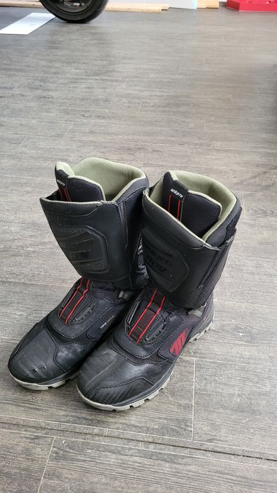 Ghete moto turing sau adventure. 43-44