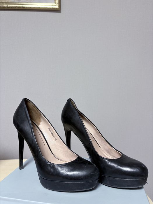 Лабутены черные , высокий каблук