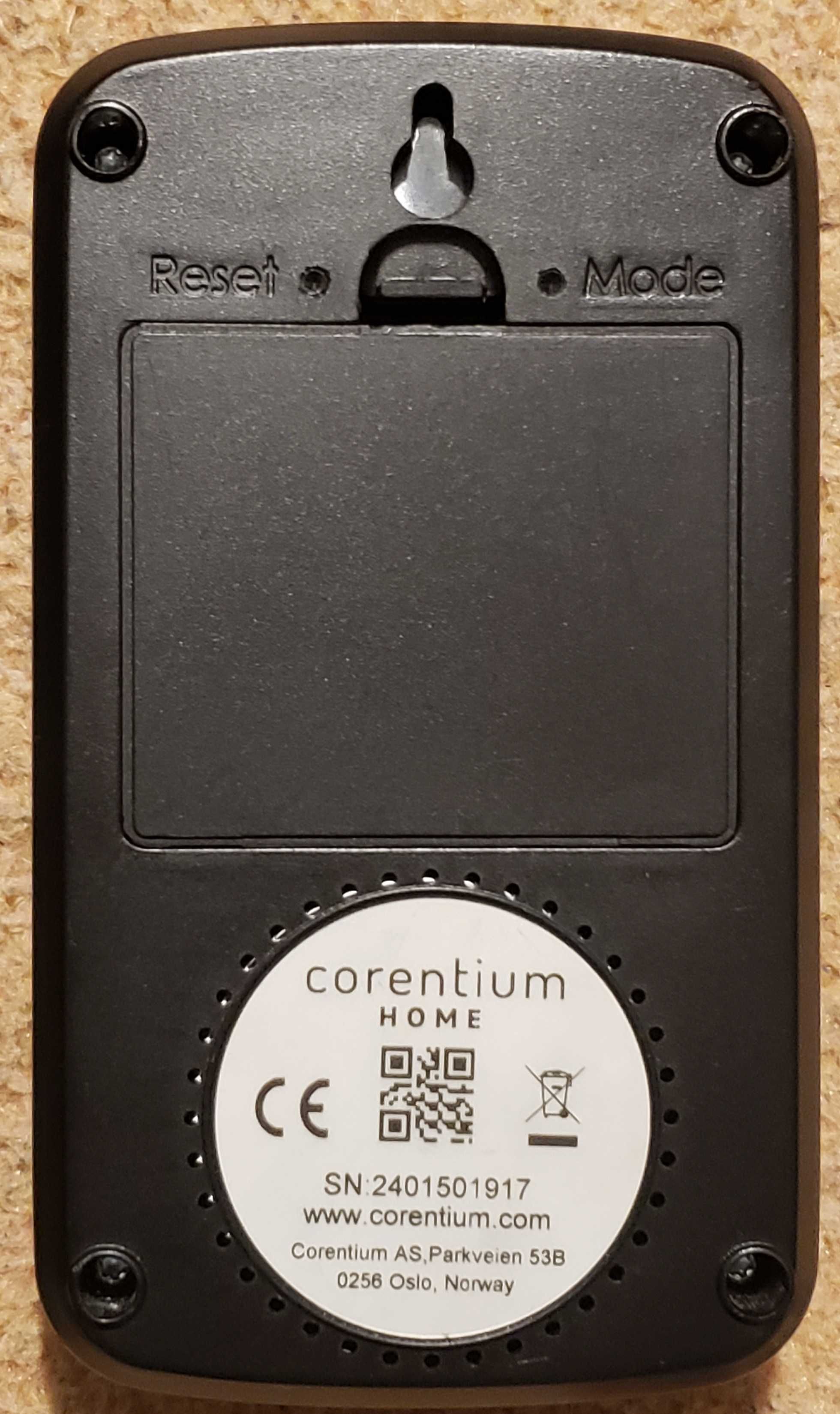 Corentium - Detector de Radiații, Radon - Airthings.