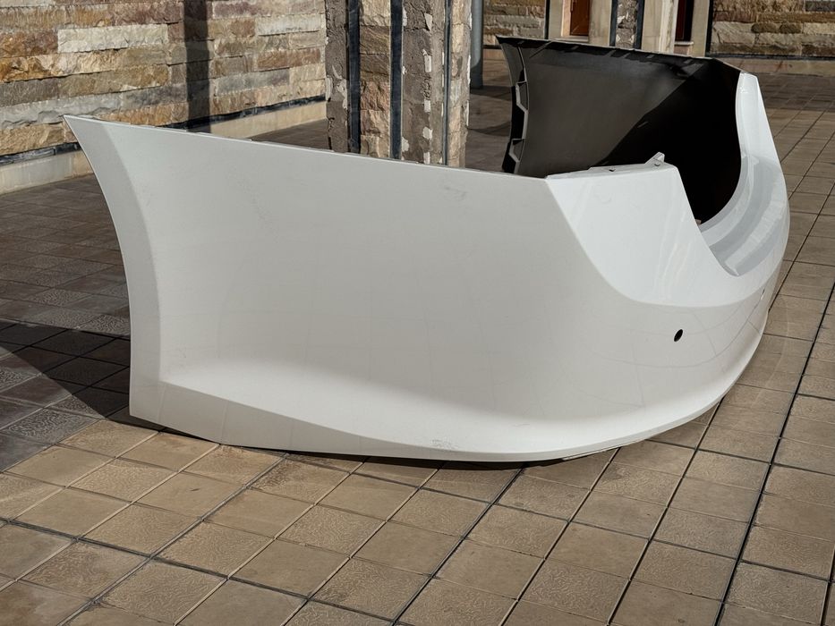 Малибу-2 бампер в хорошем состоянии