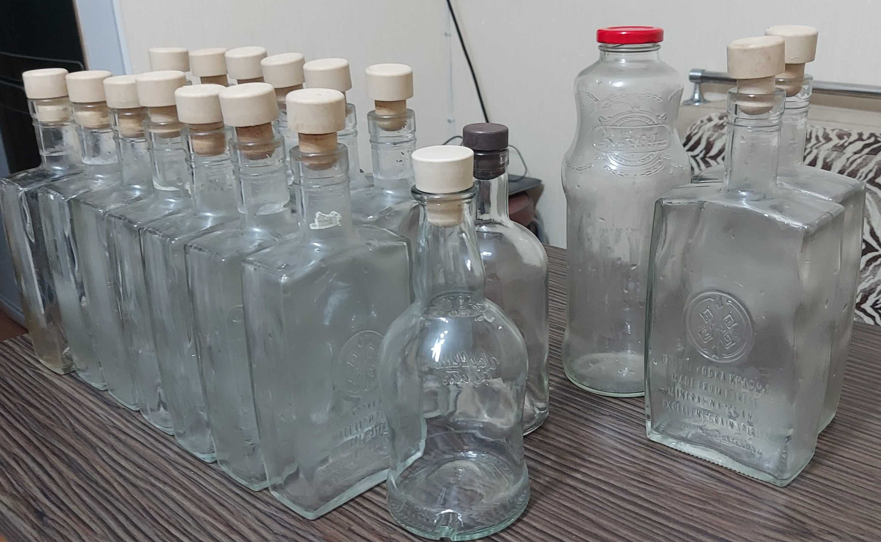 Бутылки разного размера