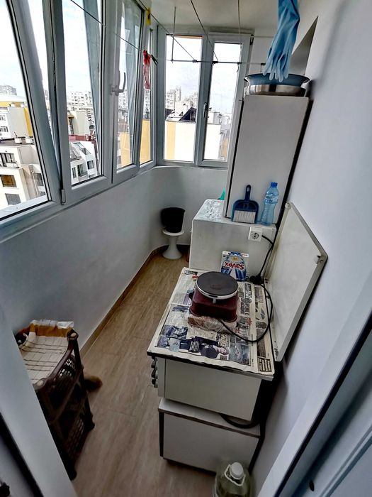 Дава се под наем Двустаен апартамент в Бургас, Изгрев - 55 кв.м за 255 € - Снимка #1