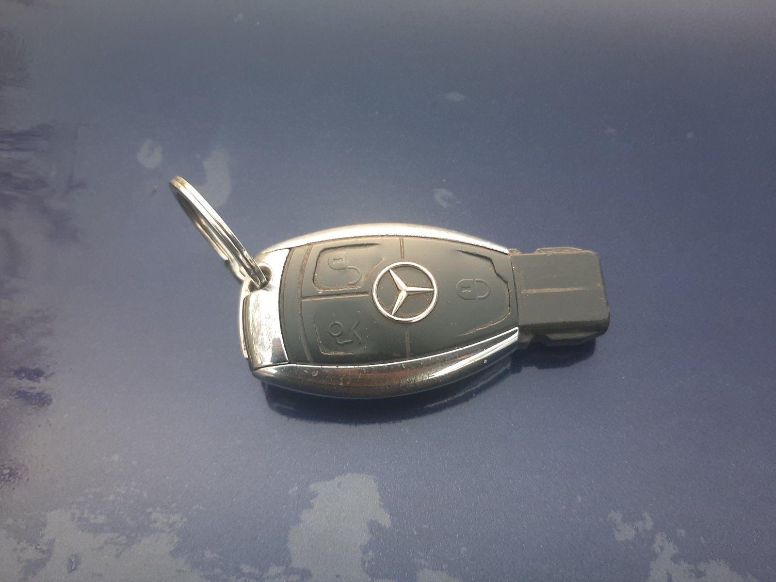 Mercedes E 2.5TD 150к.с