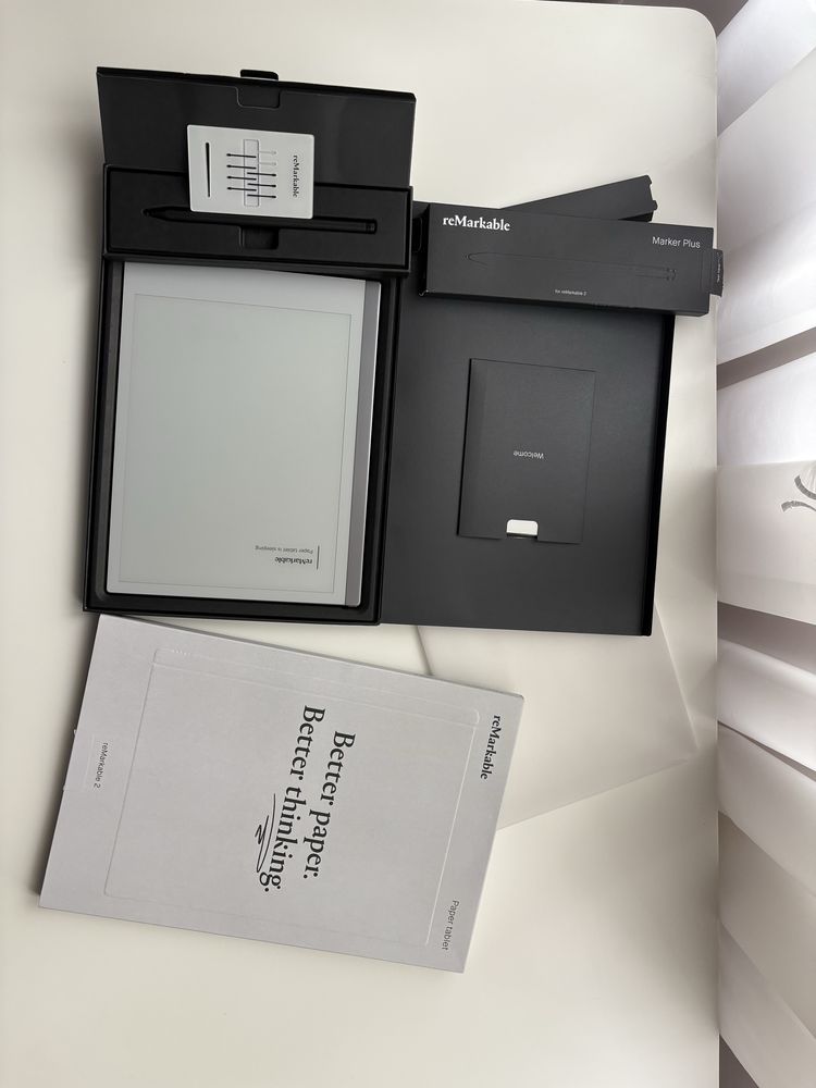 Vând tabletă reMarkable 2 – stare impecabilă + accesorii