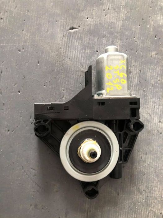 motoras macara geam stanga spate volvo xc60 2010-2014