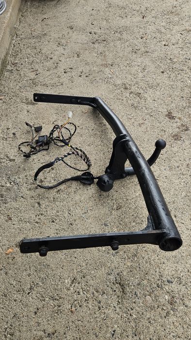 Теглич за Голф 4