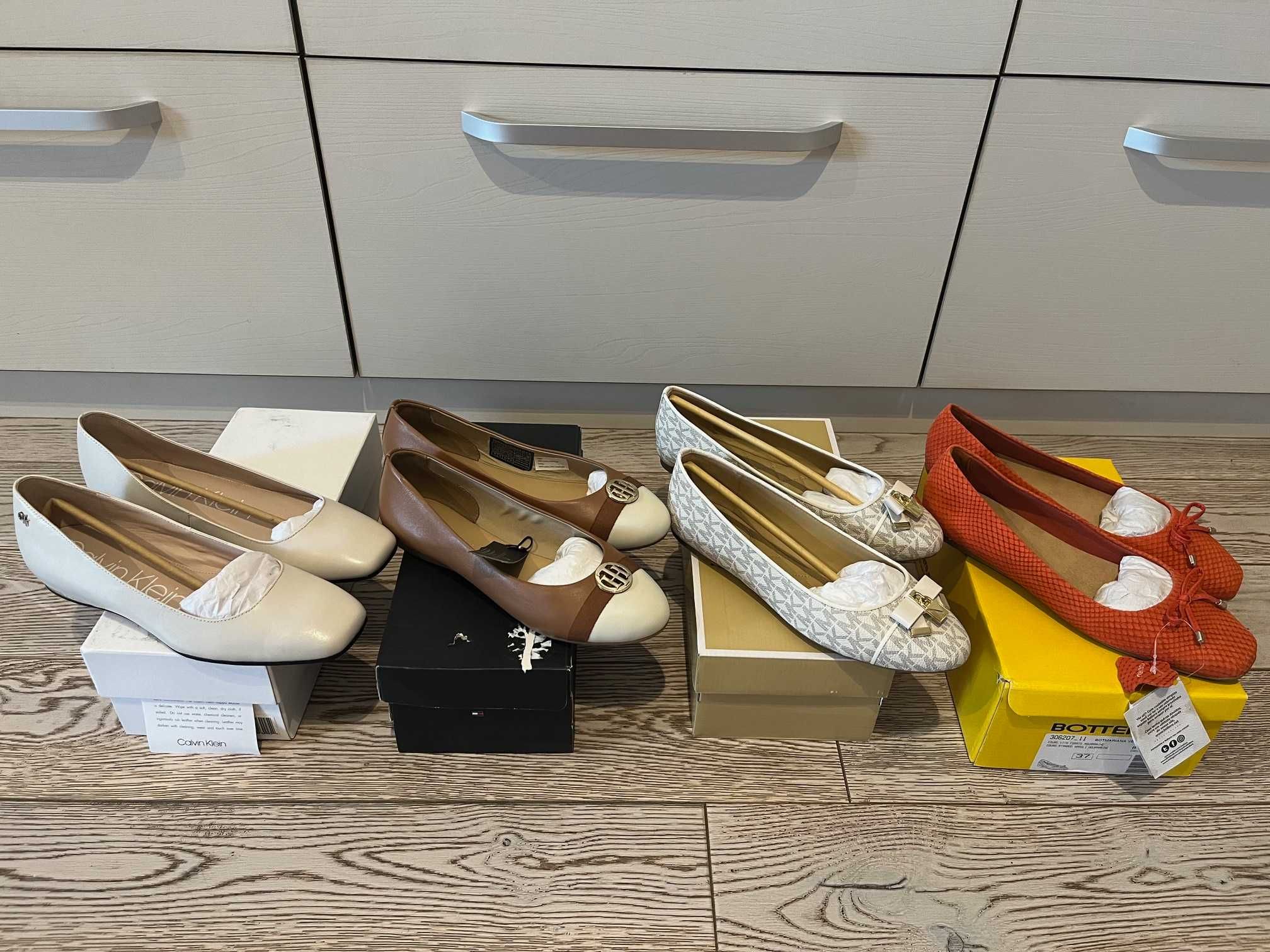 РАЗПРОДАЖБА на НОВИ БАЛЕРИНКИ р-р 39-40, T. Hilfiger, M. Kors и др.