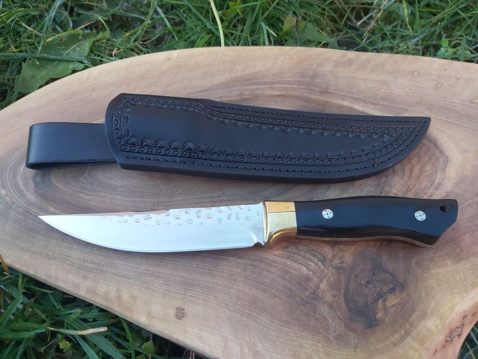 Ловен нож фултанг с кожена кания LN410