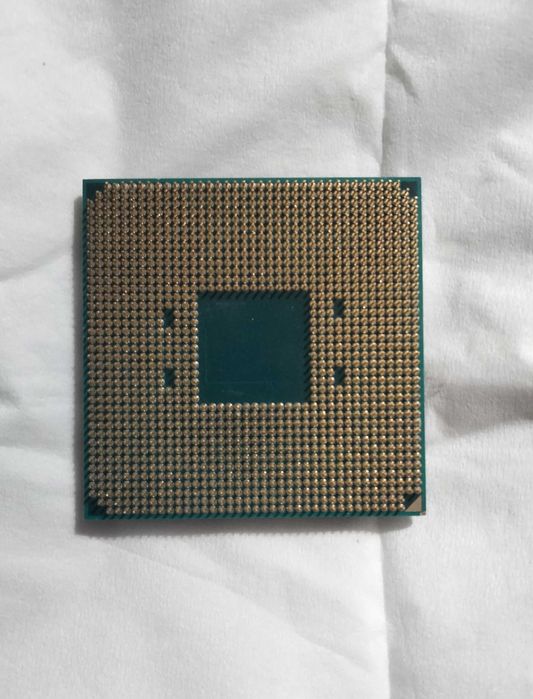 Procesor Amd Athlon 3000G, 5MB, 3.5GHz cu Radeon™ Vega 3, Socket AM4