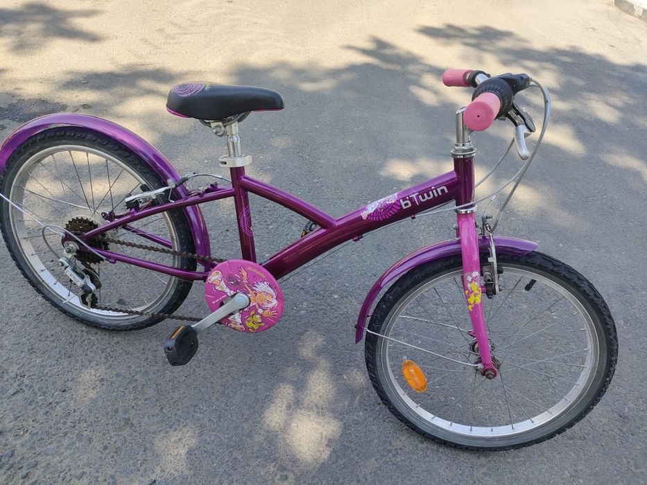 Bicicletă polivalentă Btwin 20" alb copii 
Produs conceput pentru copi